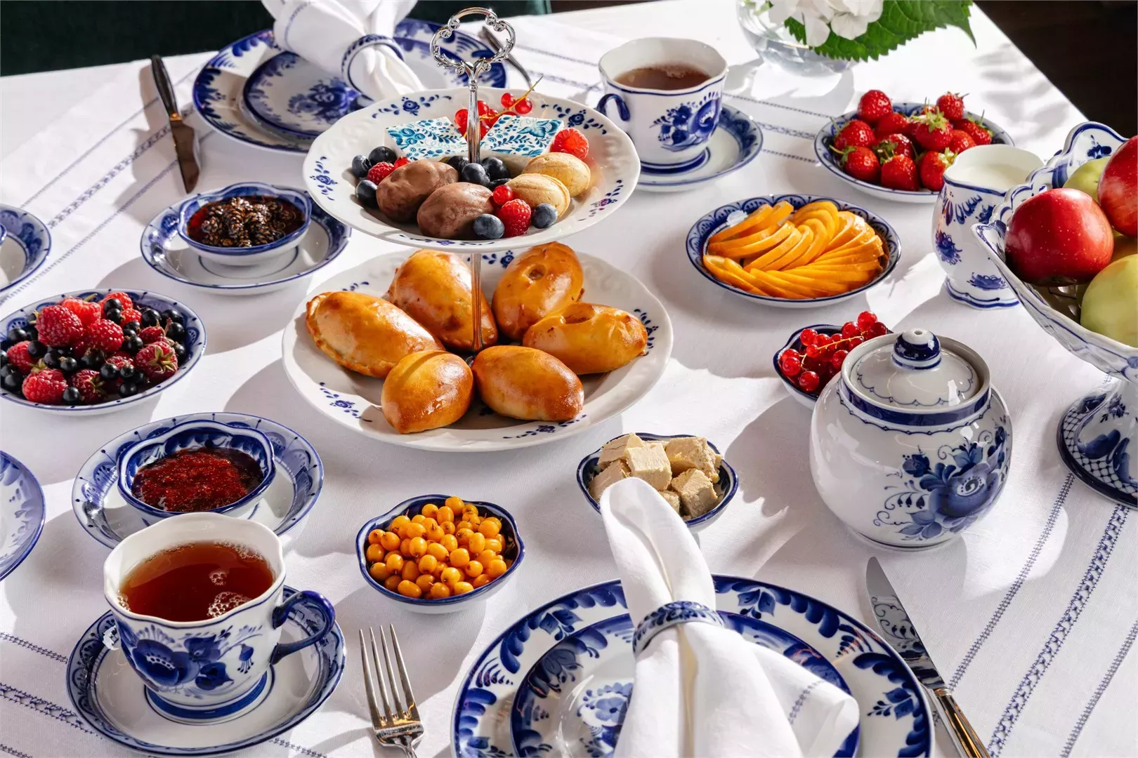 Русское чаепитие Гжель